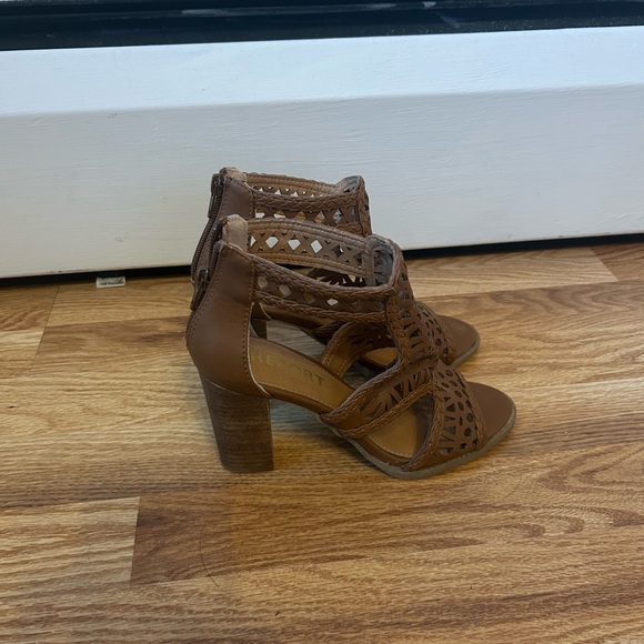 Report Brown Cutout Heeled Sandals - Picture 2 of 3